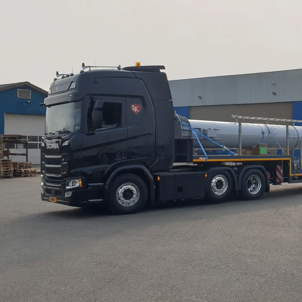 Lukotrans truck providing FTL transport